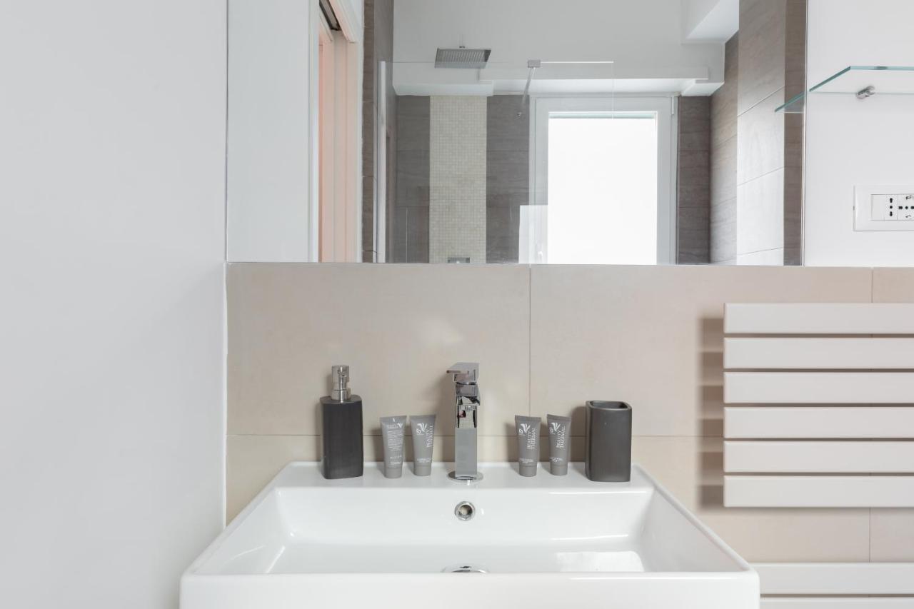 Amoretti Apartment, 6 Persone, 3 Camere, 2 Bagni, Balcone, Wi-Fi, Metro B Monti Tiburtini Rzym Zewnętrze zdjęcie